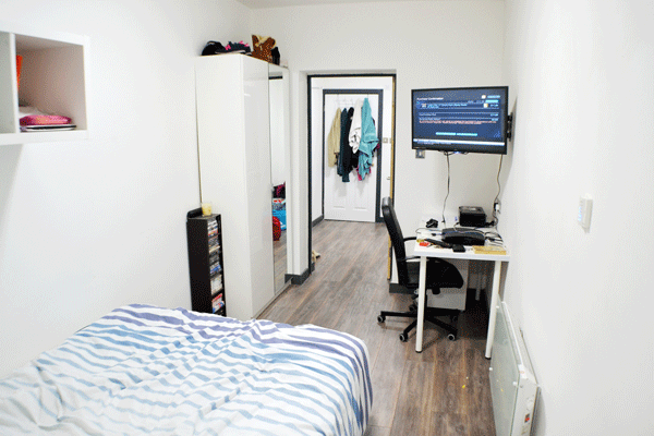 Studio Bedroom 